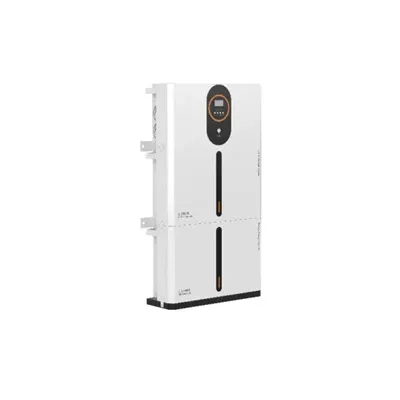 How many volts should the solar panels be connected in series to the inverter